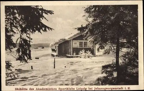 Ak Johanngeorgenstadt Erzgebirge, Skihütte des Akademischen Sportklubs Leipzig im Winter