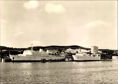 Ak Eisenbahnfährschiff der Deutschen Bahn, MS Sassnitz und MS Stubbenkammer, Backbord