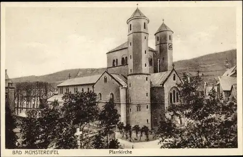 Ak Bad Münstereifel in Nordrhein Westfalen, Blick auf die Pfarrkirche