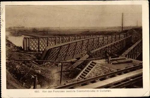 Ak Corbehem Pas de Calais, Von den Franzosen zerstörte Eisenbahnbrücke