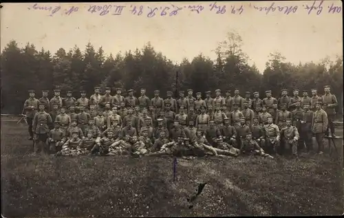 Foto Ak Soldaten, 49. Res. Div. L.J. R. 84. III. Batl., Soldaten in Uniform, Russland, 1. WK