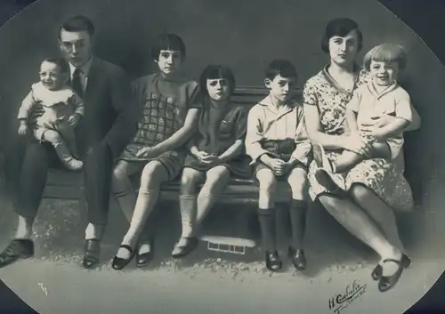 Foto Combalié, Henri, Tolouse, Familienportrait, Mann, Frau und Kinder