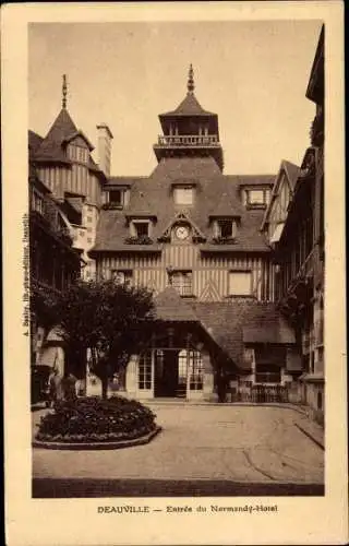 Ak Deauville Calvados, Entree du Normandy Hotel