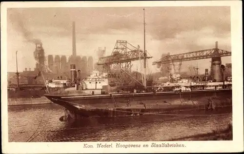 Ak Ijmuiden Nordholland, Kon. Nederl. Hoogovens en Staalfabrieken, Hochöfen, Stahlfabrik, Schiff