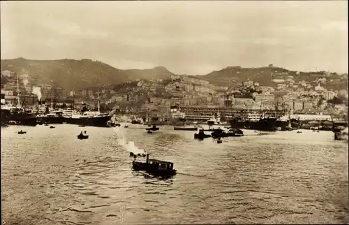 Foto Ak Genova Genua Liguria, Blick auf die Stadt, Dampfschiffe, Boote