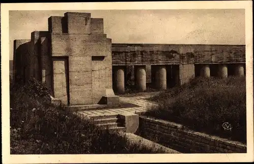 Ak Douaumont Lothringen Meuse, Monument de la Tranchee des Baionnettes