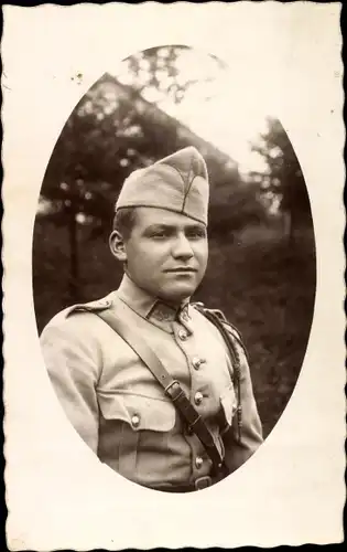 Foto Ak Belgischer Soldat in Uniform, Portrait