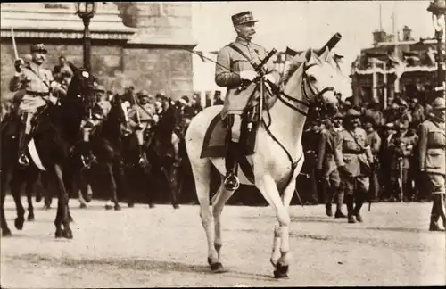 Foto Ak Französischer Marschall Ferdinand Foch, Portrait, Pferd