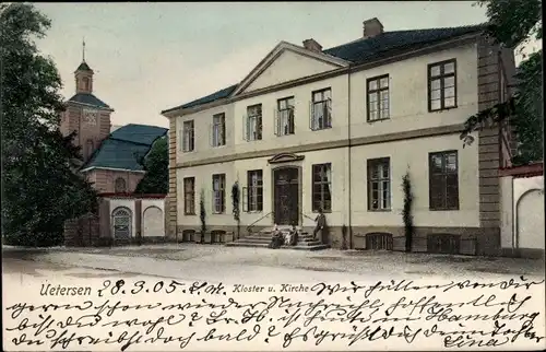 Ak Uetersen in Holstein, Straßenpartie mit Kloster und Kirche