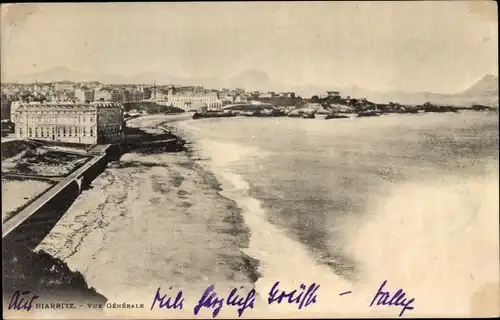 Ak Biarritz Pyrénées Atlantiques, vue générale, Küstenpanorama, Strand