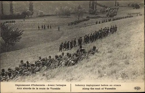 Ak Deploiement d'Infanterie, avant l'attaque, aux abords de la route de Varedde