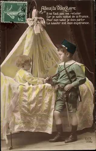 Ak Adieux du Volontaire, Junge in französischer Uniform, Kleinkind im Bett