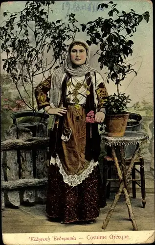 Ak Costume Grecque, Frau in griechischer Tracht, Kopftuch, Halsketten