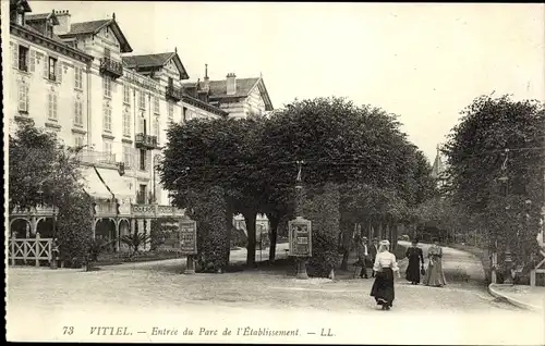 Ak Vittel Lothringen Vosges, Entrée du Parc de l' Établissement
