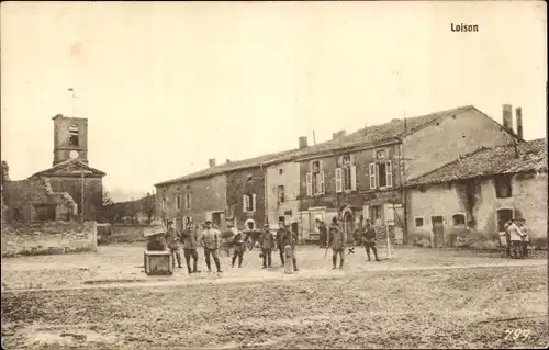 Ak Loison Lothringen Meuse, Ortspartie, zerstörte Kirche, Soldaten, 1. WK