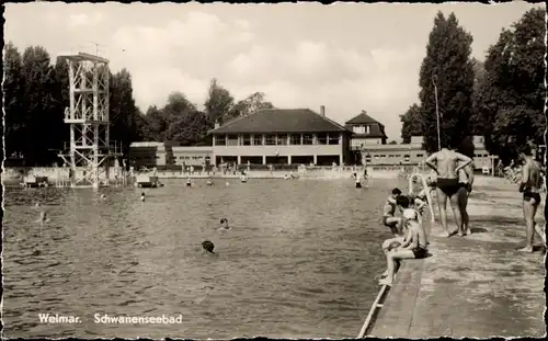 Ak Weimar in Thüringen, Schwanenseebad, Schwimmbad