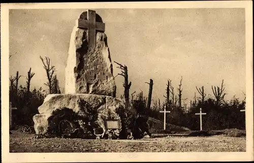 Ak Bois des Caures Meuse, Monument à la mémoire du Colonel Driant et aux chasseurs tombés, Denkmal