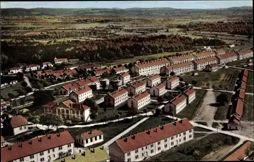 Ak Le Valdahon Doubs, Camp de Valdahon, Casernes, Vogelschau