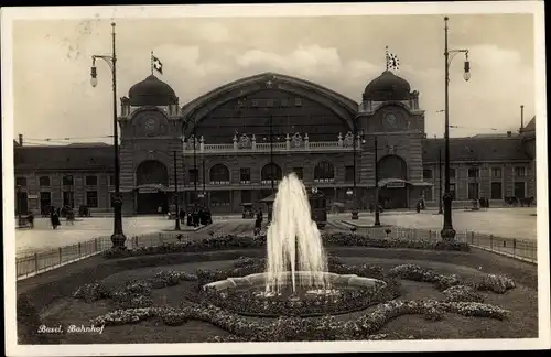 Ak Bâle Basel Stadt Schweiz, Bahnhof, Brunnen