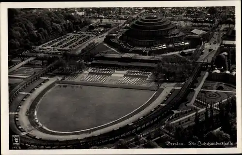 Ak Wrocław Breslau Schlesien, Jahrhunderthalle, Fliegeraufnahme