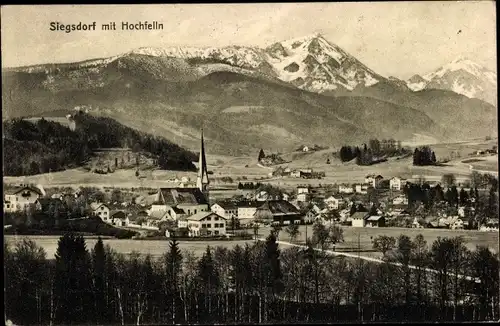 Ak Siegsdorf in Oberbayern, Teilansicht vom Ort, Kirche, Hochfelln, Berglandschaft