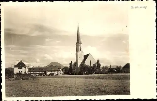 Foto Ak Freilassing in Oberbayern, Blick zur Kirche