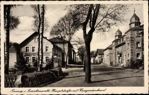 Ak Pressig Oberfranken, Hauptstraße mit Kriegerdenkmal, Gaststätte zur Krone