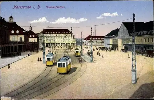 Ak Karlsruhe, Bahnhofsplatz, Straßenbahnen