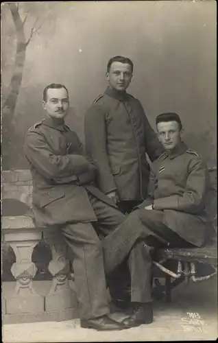 Foto Ak Drei Deutsche Soldaten in Uniformen, Portrait, I WK