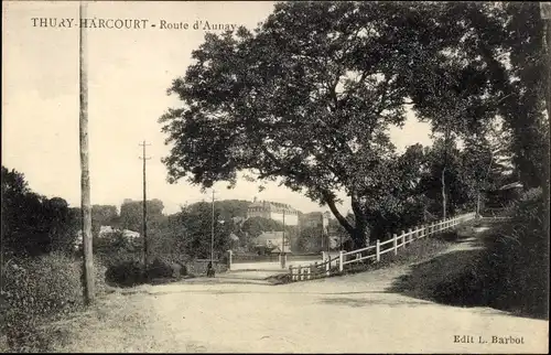 Ak Thury Harcourt Calvados, Route d'Aunay