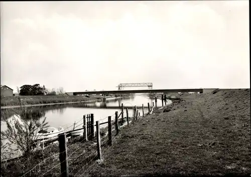 Ak Westersode Hemmoor im Kreis Cuxhaven, Wasserpartie bis Blick zur Brücke