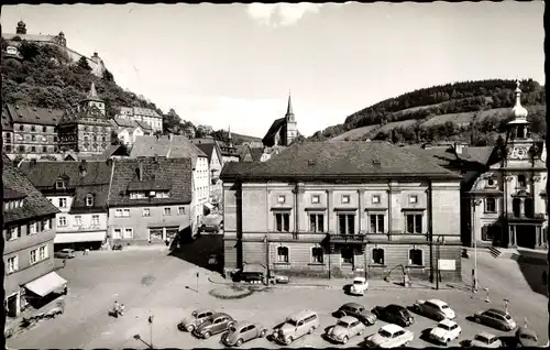 Ak Kulmbach in Oberfranken, Marktplatz, Plassenburg