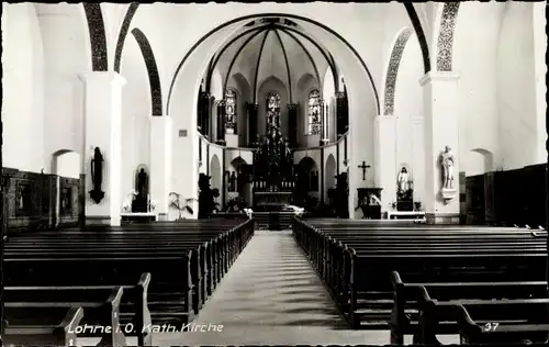 Ak Lohne in Oldenburg, Kath. Kirche St. Gertrud, Blick auf den Altar