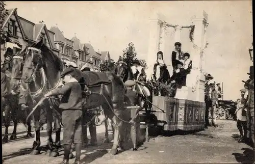 Ak Groningen Niederlande, Historisch-allegorische Optocht, 10. September 1913, Festwagen