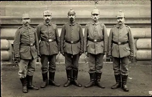 Foto Ak Colmar Kolmar Elsass Haut Rhin, deutsche Soldaten in Uniform, Armierungssoldat Siegrist I.WK