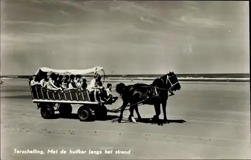 Ak Terschelling Friesland Niederlande, Met de huifkar langs het strand