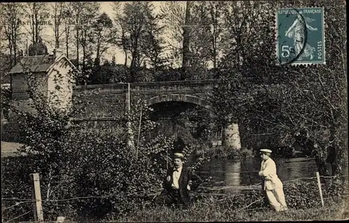 Ak Saint André sur Orne Calvados, Brücke, Fluss