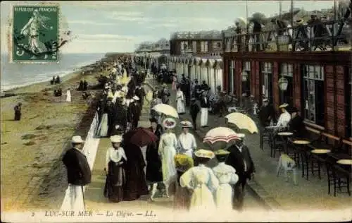 Ak Luc sur Mer Calvados, la Digue, Promenade