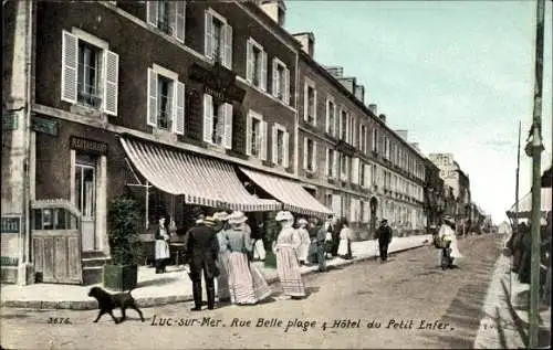 Ak Luc sur Mer Calvados, la rue Belle-Plage et l'Hôtel du Petit Enfer