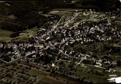 Ak Neuhäusel im Westerwald, Fliegeraufnahme vom Ort