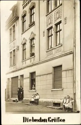 Foto Ak Herne im Ruhrgebiet, Wohnhaus, Anwohner