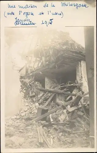 Foto Ak Vosges Frankreich, Une Maison de la Weihergasse, Ruine, 1915