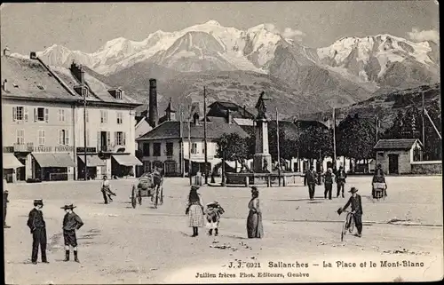 Ak Sallanches Haute Savoie, La Place, Le Mont Blanc
