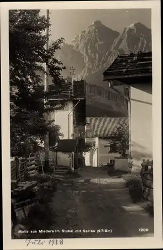 Ak Mieders im Stubaital in Tirol, Straßenpartie im Ort mit Serles