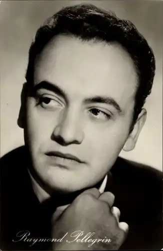 Ak Schauspieler Raymond Pellegrin, Portrait, Männer in weiß