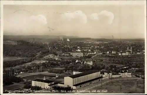 Ak Kaiserslautern in der Pfalz, Fliegeraufnahme, Ausstellungsgelände, Stadtpanorama