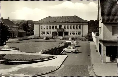 Ak Bad Driburg in Westfalen, Rathausplatz