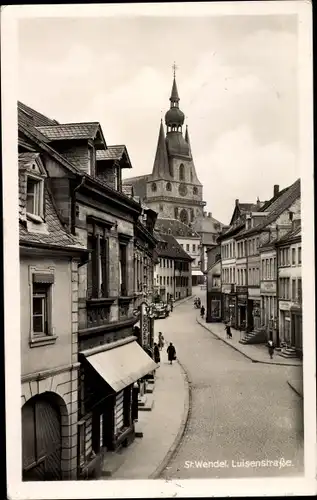 Ak St. Wendel in Saarland, Luisenstraße, Geschäfte, Kirchturm