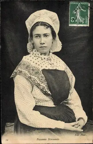 Ak Calvados Frankreich, Normandie, Paysanne Normande, Frau in Tracht
