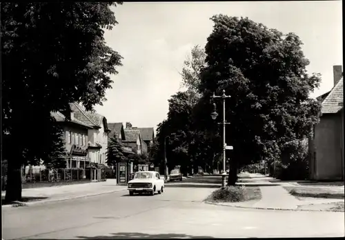 Ak Berlin Treptow Bohnsdorf, Buntzelstraße, Telefonzelle, Alte Gaslaterne, Autos